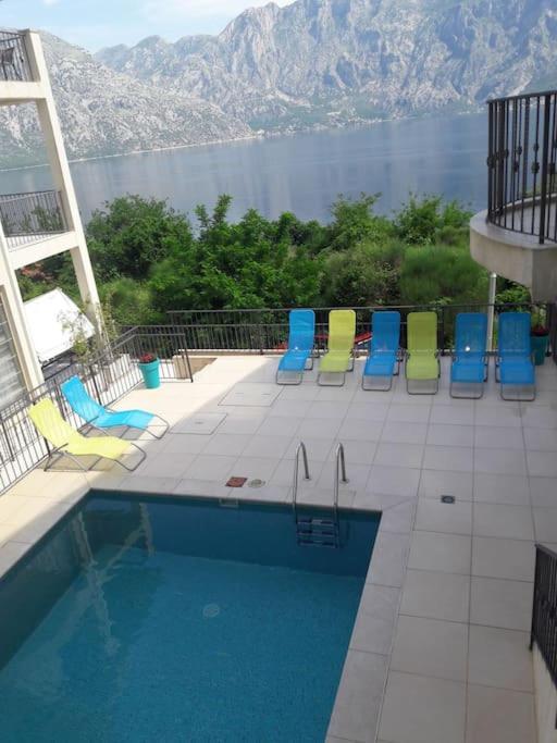 2Br Apartment With Pool Kotor Kültér fotó