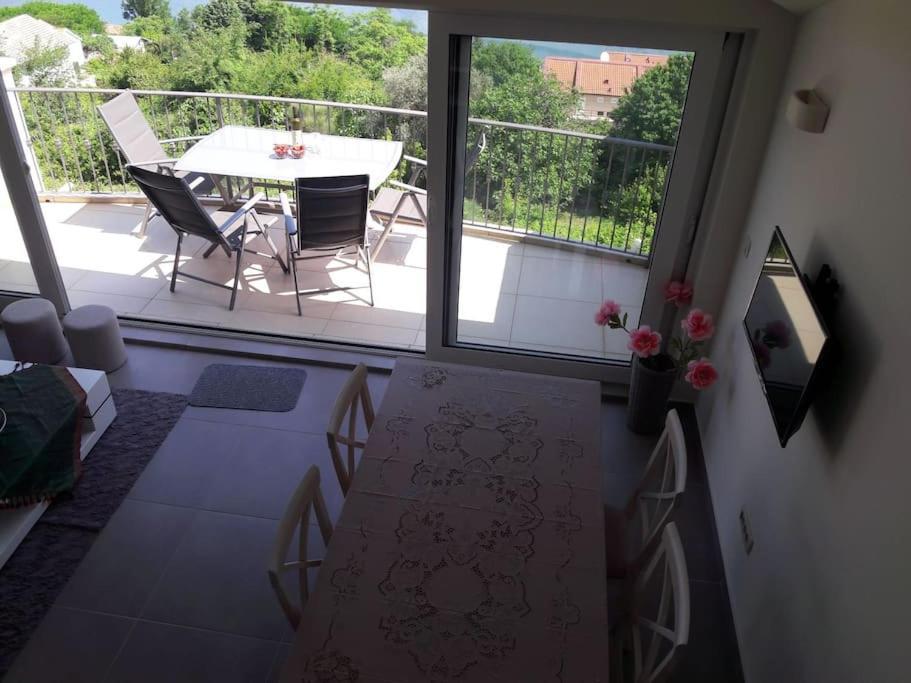 2Br Apartment With Pool Kotor Kültér fotó