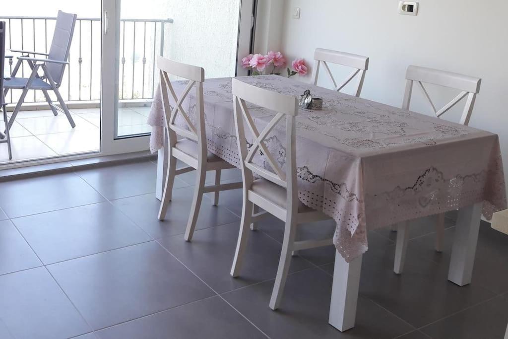 2Br Apartment With Pool Kotor Kültér fotó